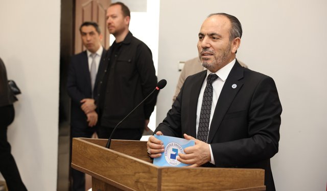 Rektör Güngör Hukuk Fakültesi Kariyer Söyleşileri Etkinliğine Katıldı