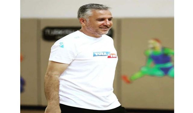Zafer Aktaş: “Oyuncularımla ve bu şehirle gurur duyuyorum”