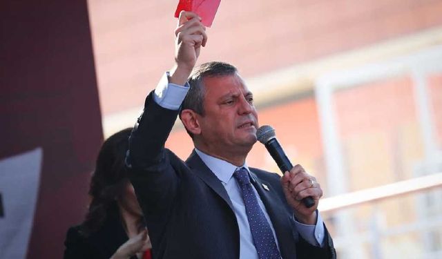 Özgür Özel Denizli’de Coşkuyla Karşılandı: "İlk Seçimde Türkiye’yi Kazanacağız"