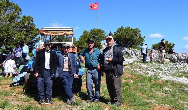 Erenler Zirvesinde Berekete Şükür