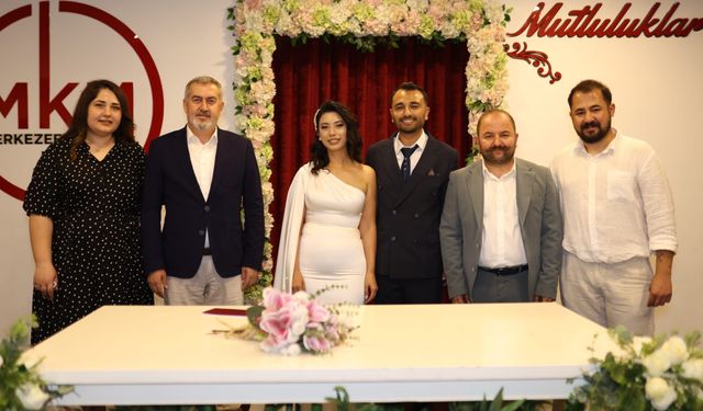 Yağmur Özdemir İle Himmet Öçal Hayatlarını Birleştirdi