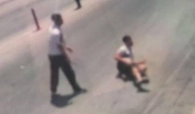 Bıçaklı Saldırgan Suç Aletiyle Birlikte Teslim Oldu