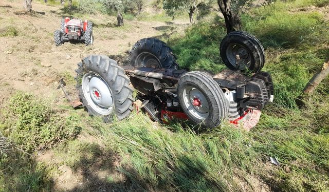 Çiftçi Devrilen Traktörün Altında Kalarak Hayatını Kaybetti