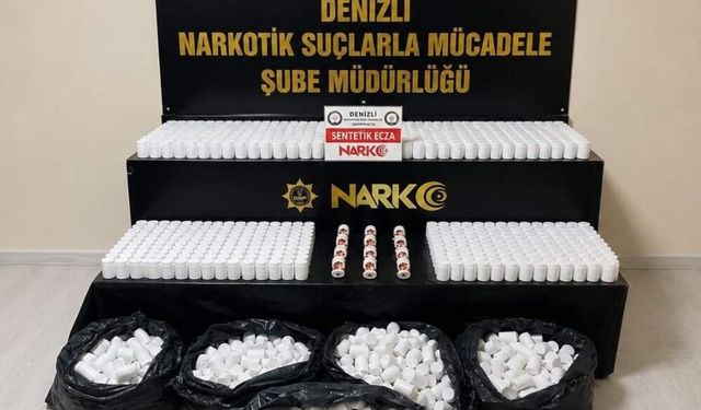 Denizli'de 104 Bin Sentetik Hapla Yakalanan 4 Şüpheli Tutuklandı
