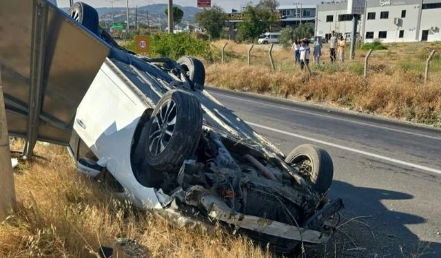 Denizli'de Kontrolden Çıkan Otomobil Takla Attı; 1 Yaralı
