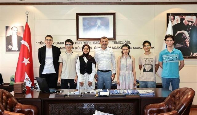 Büyükşehir’den YKS’de Dereceye Giren Öğrencilere Ödül