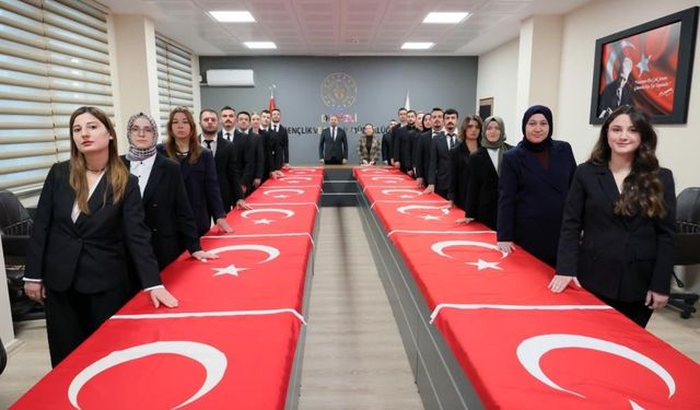 Denizli Gençlik Spor İl Müdürlüğünde 43 Personel Kadroya Geçti