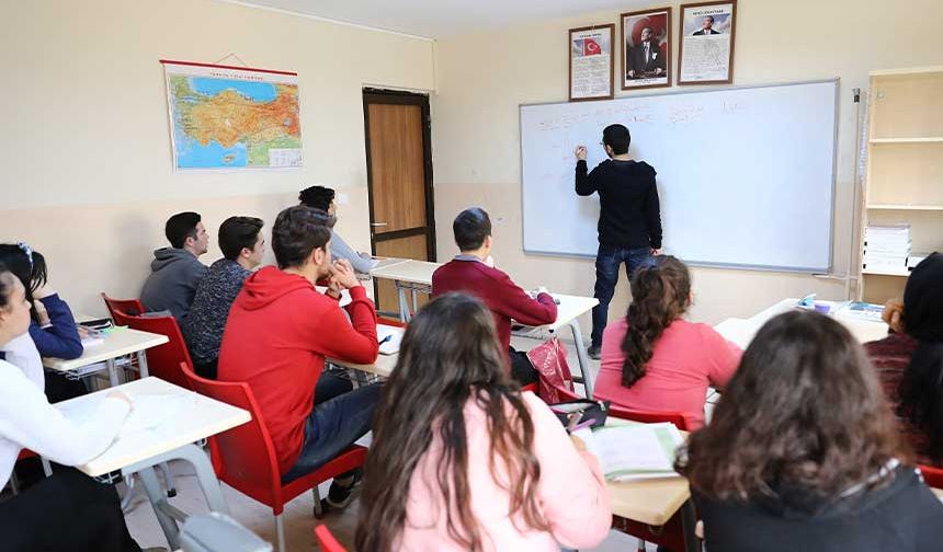 Sosyal Etkinlik Merkezleri yeni dönem kayıtları başladı