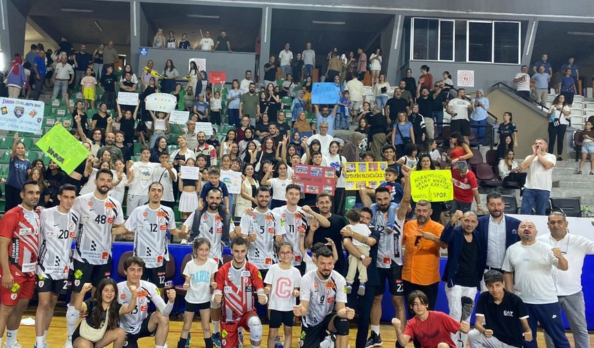 Cavidilspor Voleybol erkek takımı set vermedi: 3-0