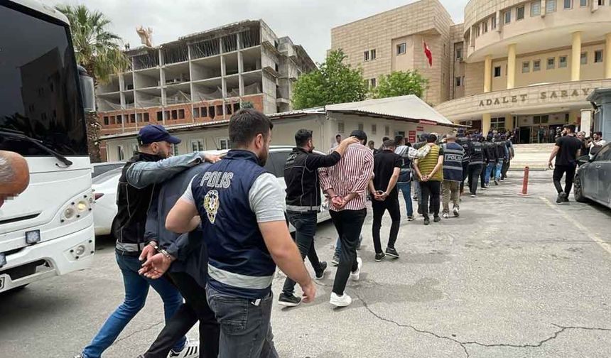 Şanlıurfa merkezli 6 ilde 'change' araç operasyonu: 15 gözaltı