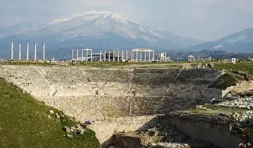 İş Bankası'ndan Laodikeia ve Tripolis antik kenti kazılarına 5 yıllık destek