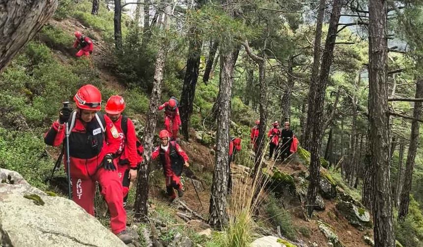 Mantar Toplamaya Gidip Kaybolan Dağcıyı Arama Çalışmaları 6 Gündür Devam Ediyor