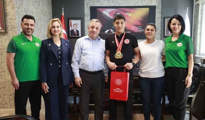 Şampiyon yüzücünün hedefi Avrupa