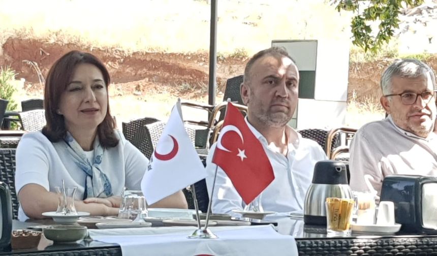 Denizli’de Kızılay üyeleri 157 yaş etkinliğinde buluştu