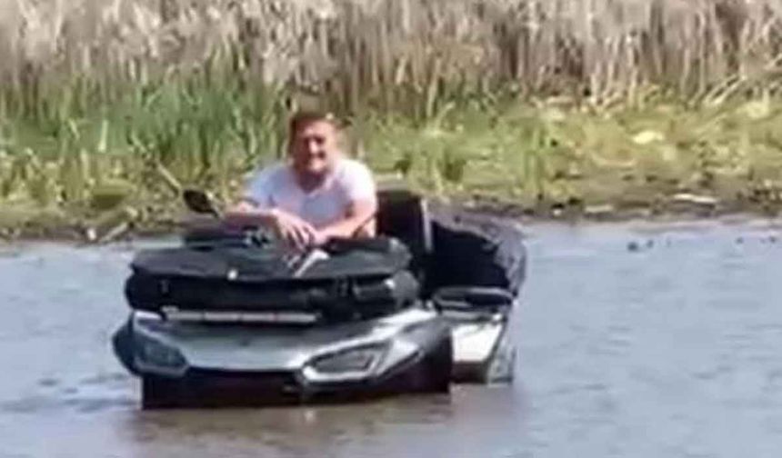 ATV ile girdiği gölde balçığa saplandı