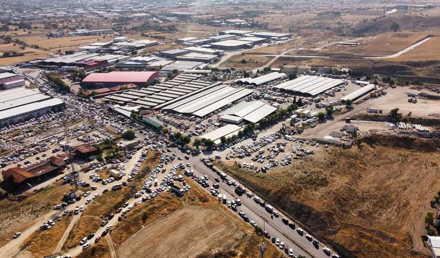 Denizli Kurban Pazarında Arife Yoğunluğu Yaşandı