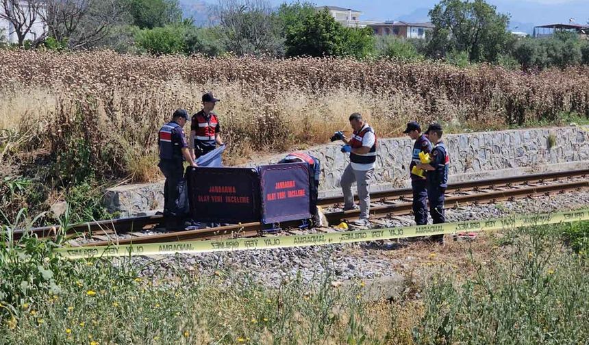 Trenin Altında Kalarak Hayatını Kaybeden Ambulans Şoförü Son Yolculuğuna Uğurlandı
