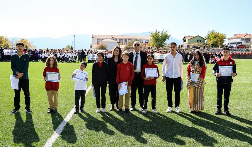 Cumhuriyetin 102. yaşı Çameli’nde coşkuyla kutlandı