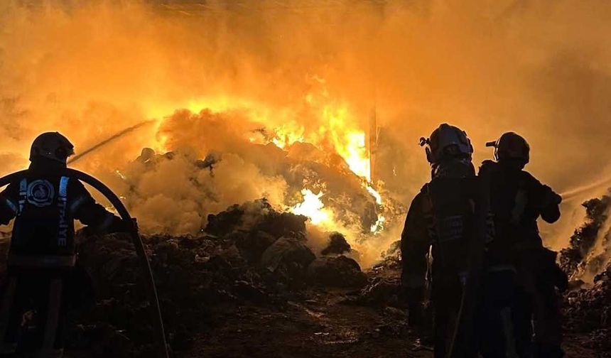 Denizli’de bir iş yeri alev alev yandı