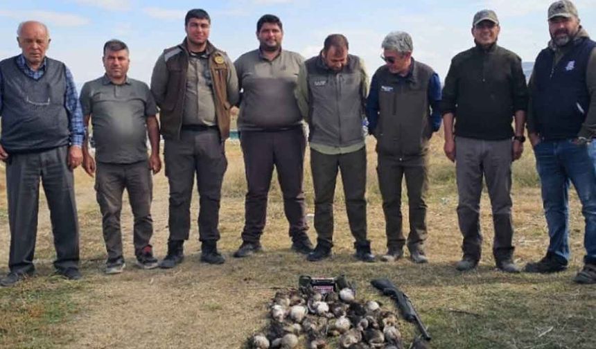 Işıklı Gölünde Kaçak Avlananlara Suç Üstü