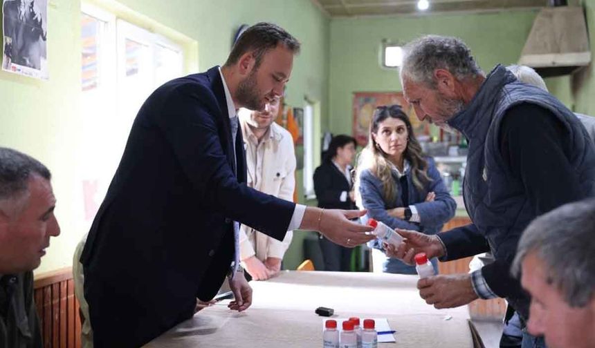 Çivril Belediyesi şap hastalığına karşı çiftçinin yanında