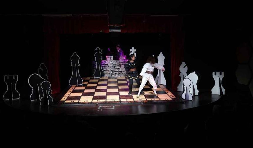 Merkezefendi Kent Tiyatrosu’nun Kasım Ayı Oyun Takvimi Yayınlandı