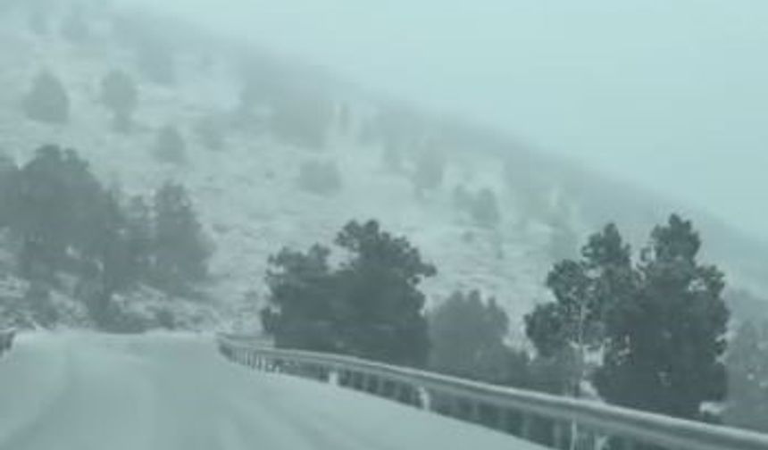 Denizli'nin yüksek kesimlerinde kar yağışı başladı