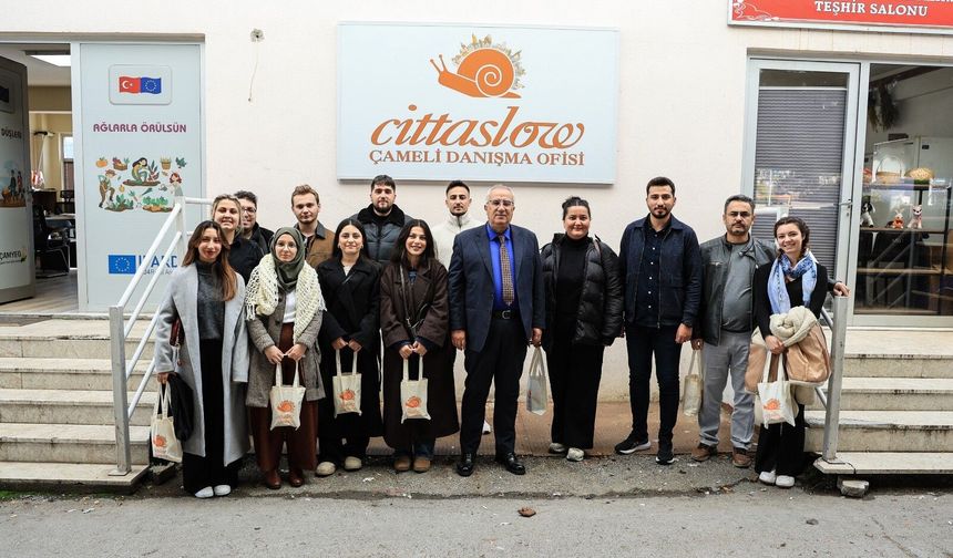 Üniversiteli gençler Sakin Şehir ünvanlı Çameli’yi gezdi