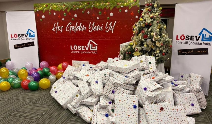 Denizlili Lösemi tedavisi gören çocukların yeni yıl hayalleri gerçeğe dönüşüyor