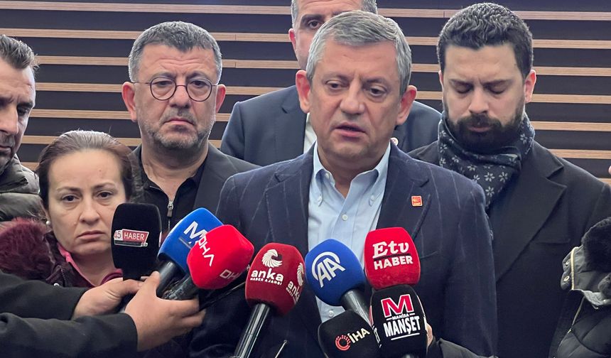 Özgür Özel duygularına hakim olamadı