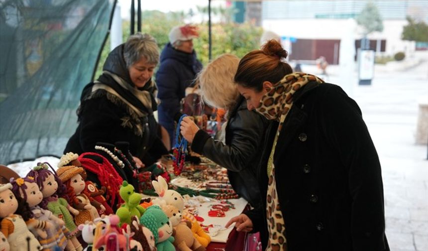 Kent Konseyi El Emeği Pazarı açıldı