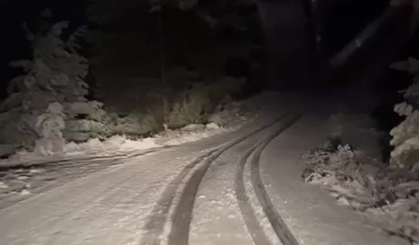 Denizli emniyeti sürücüleri  kar yağışı sonrası uyardı