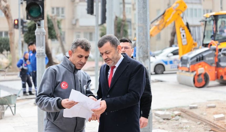 Büyükşehir’den Fatih Mahallesi’nde kaldırım genişletme çalışması