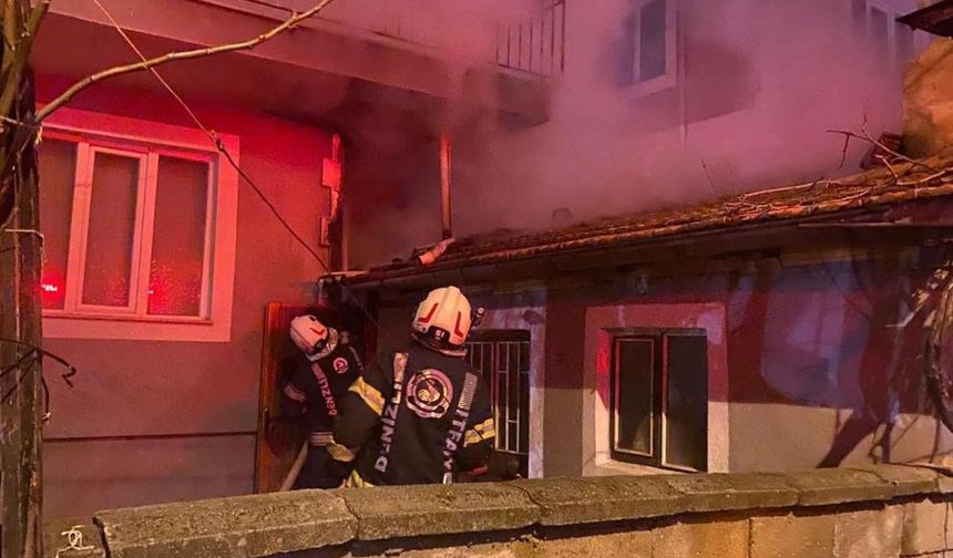 Denizli’de odunluk yangını korkuttu