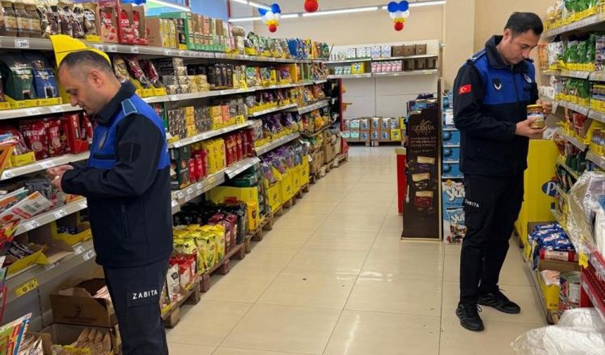 Çameli'de  Ramazan öncesi marketlere sıkı denetim