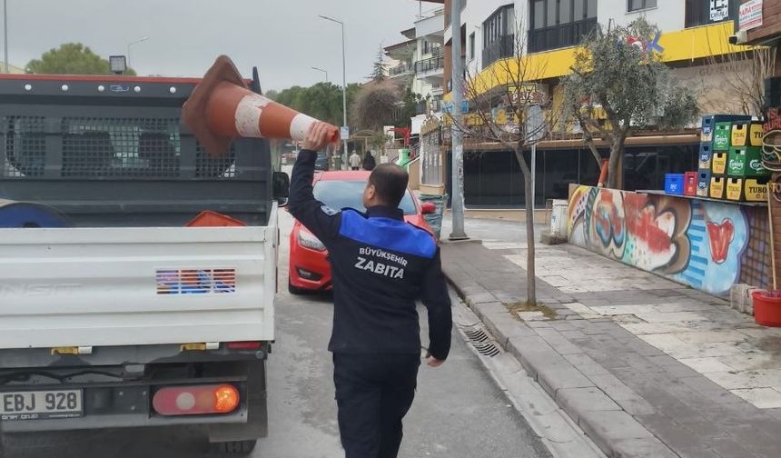 Zabıta ekiplerinden kaldırım işgallerine sıkı takip