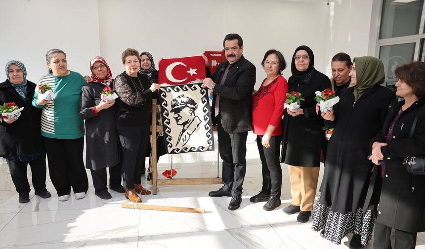 Pamukkale'de Kadının Gücü Ve Emeği Taçlandı