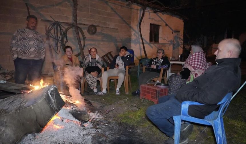 “Buldan’da 5.1’lik depremin ardından vatandaşlar geceyi dışarıda geçirdi”