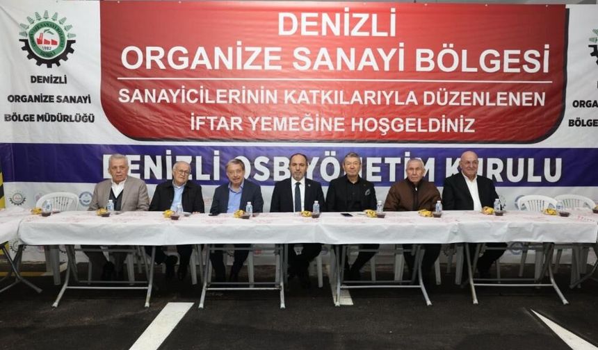 Denizli OSB Başkanı Baltalı ve iş insanları iftarda öğrencilerle buluştu