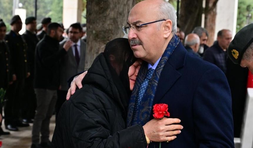 Valisi köşger şehit aileleri ve devlet korumasındaki çocuklarla bayramlaştı