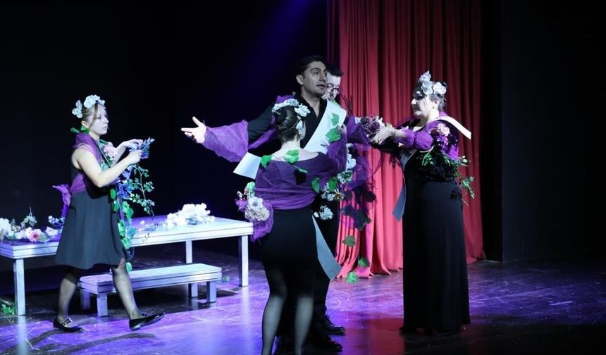 Merkezefendi’de Kısa Oyunlar Festivali sanat dolu anlara sahne oldu