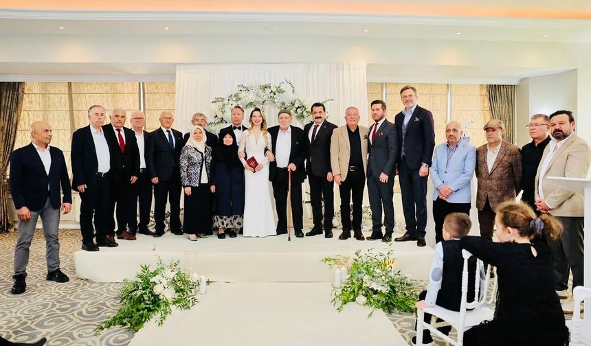 Coşkun Bayrak Hayatını Ebru Karatay ile Birleştirdi