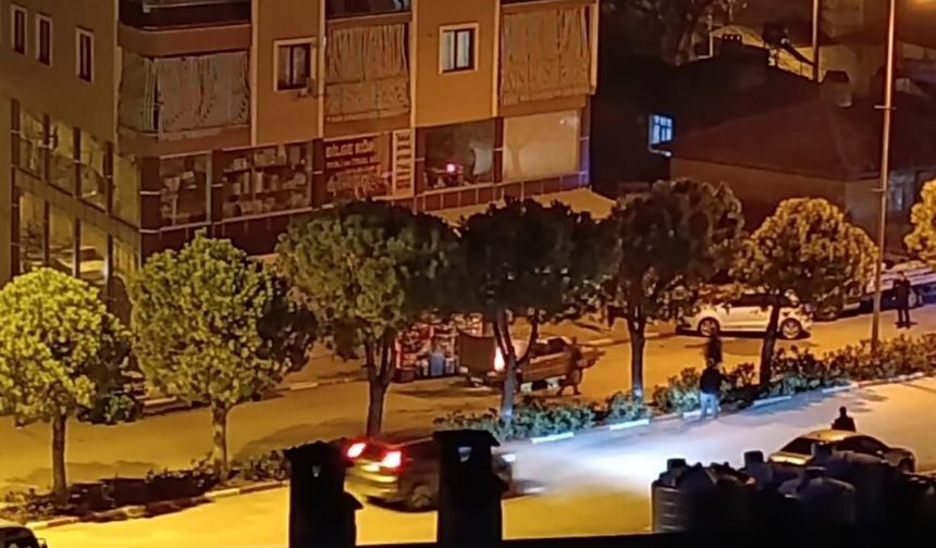 Kale’de seyir halindeki araç alev alev yandı