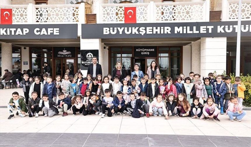Denizli Büyükşehir’den Kütüphaneler Haftası’nda kitaplara yolculuk
