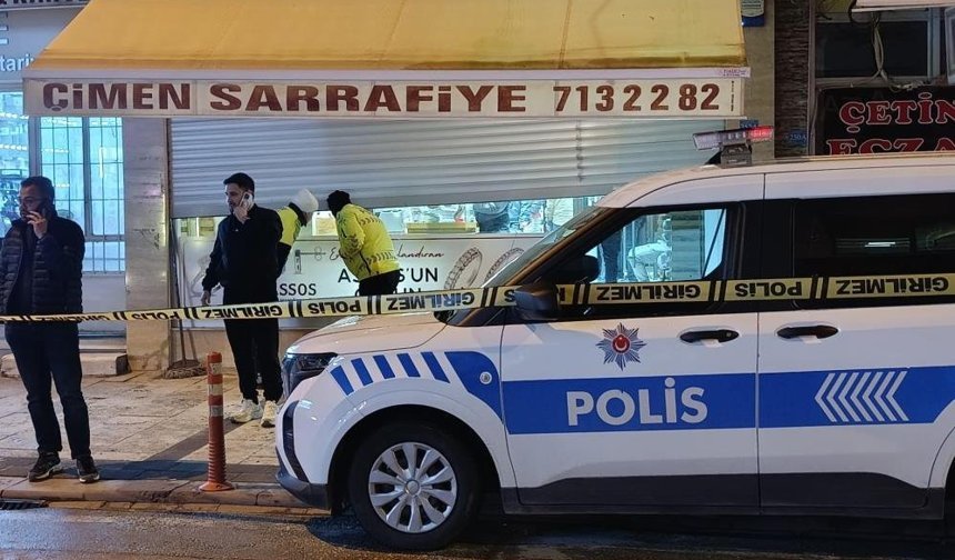 Kuyumcu 100 kilogram emanet altınla yurt dışına kaçtı