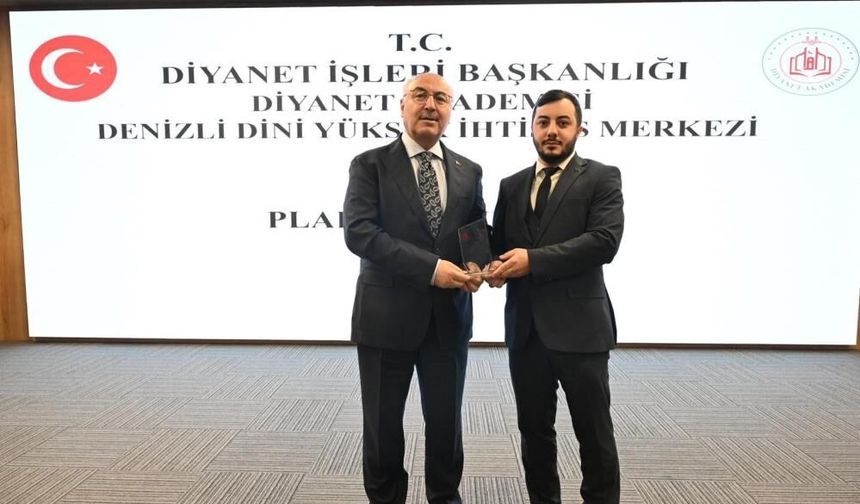 Denizli Valisi Köşger, Dini İhtisas Mezuniyetine Katıldı