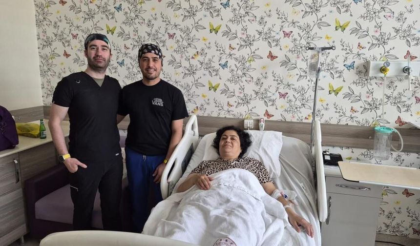 Çivril'li Hasta Kesi Yapılmadan Yapılan Tedaviyle Sağlığına Kavuştu