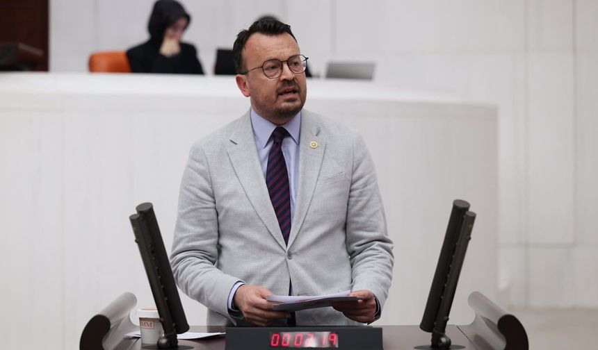 “Türkiye Sanayisizleşiyor, 50 Yıllık Birikim Üç Yılda Eritildi”