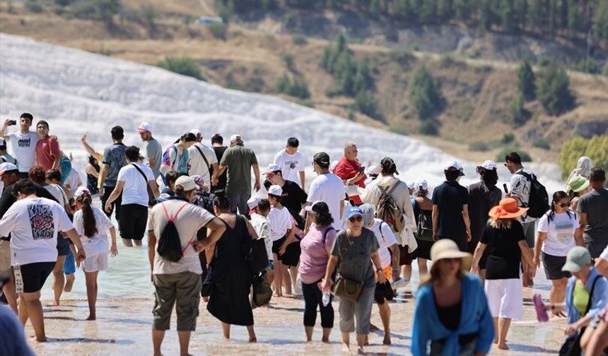 Satranç Ustaları Pamukkale ve Hierapolis'e Hayran Kaldı