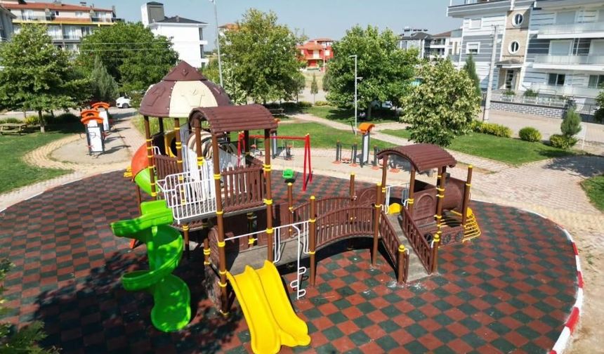 Tavas'ın Parkları Çocuklar İçin Daha Güvenli Ve Modern Hale Getiriliyor